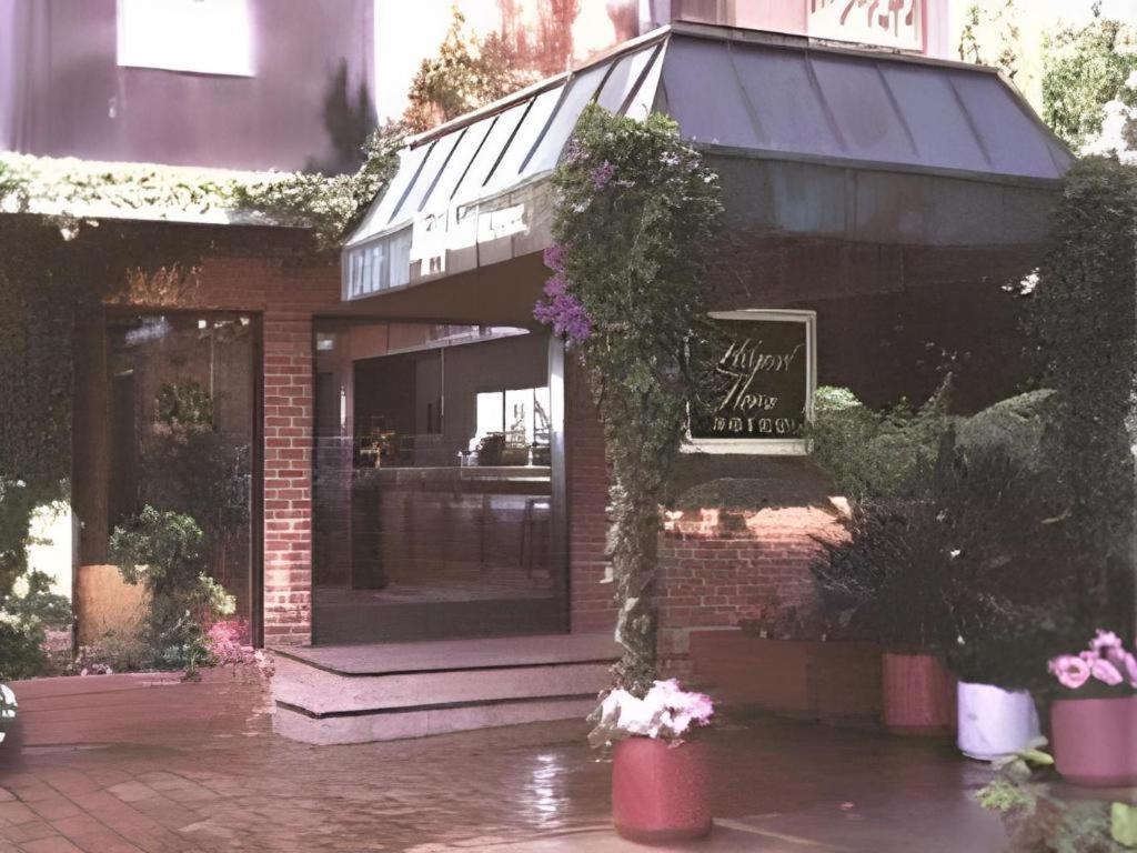 Hilgard House Westwood Village Los Angeles Exterior photo